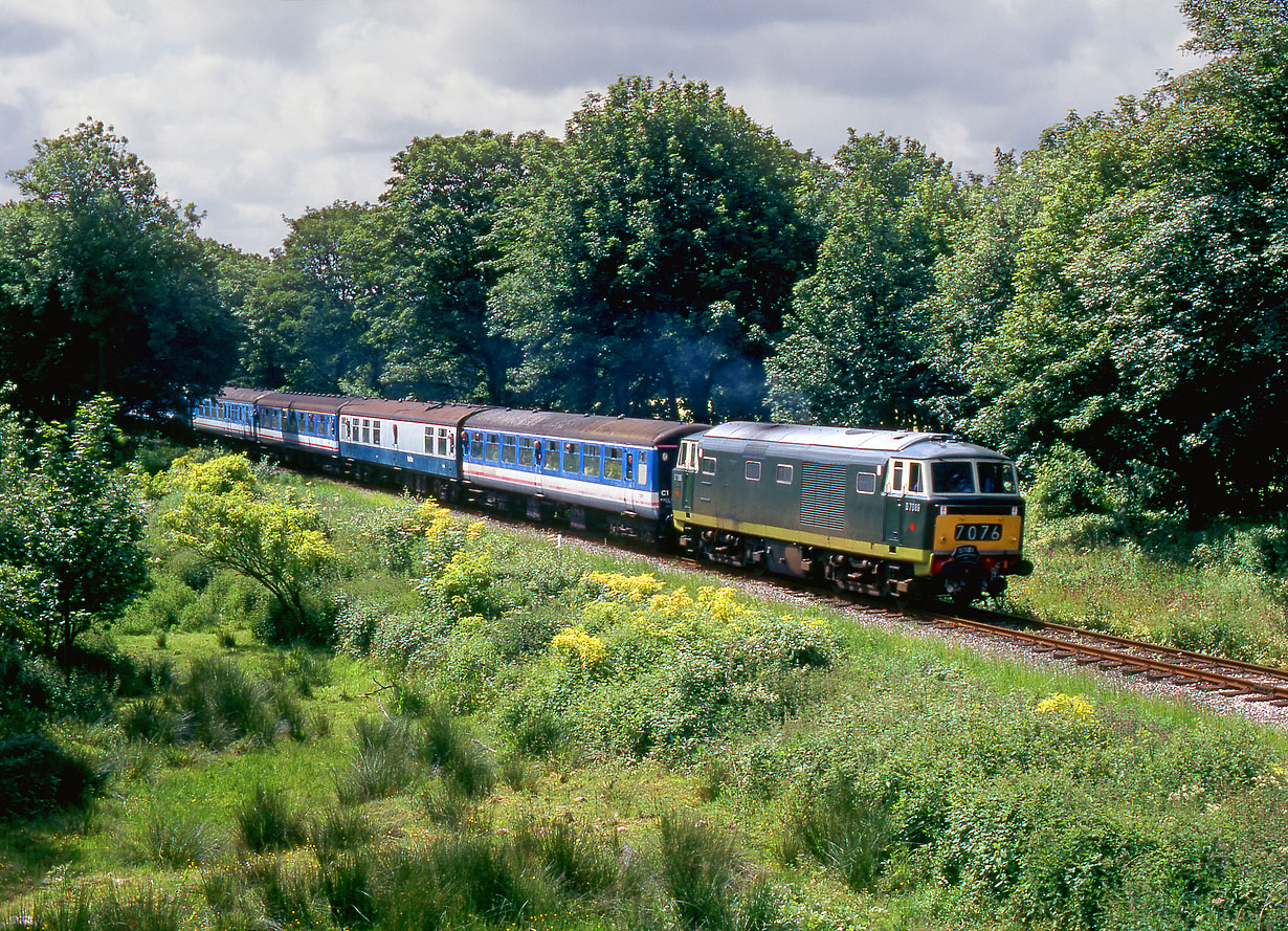 D7076 Sumerseat 18 June 1995