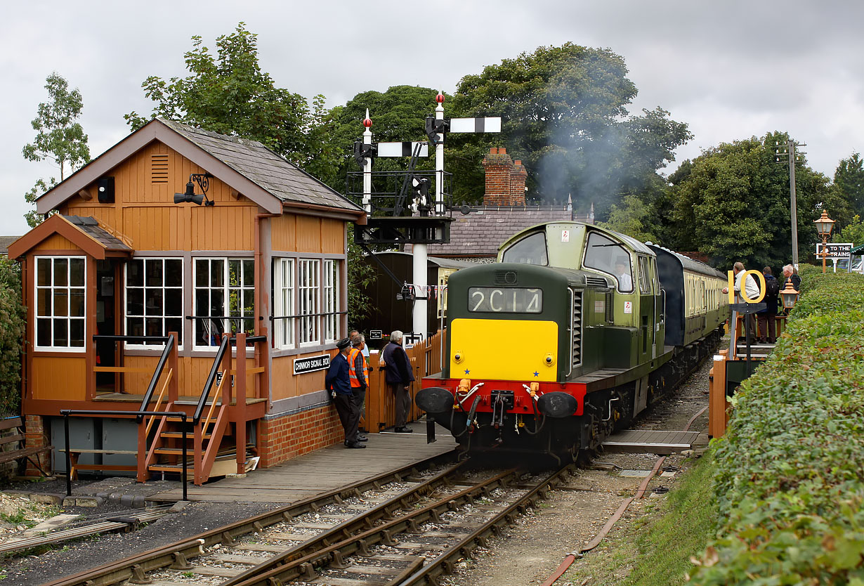 D8568 Chinnor 5 October 2013