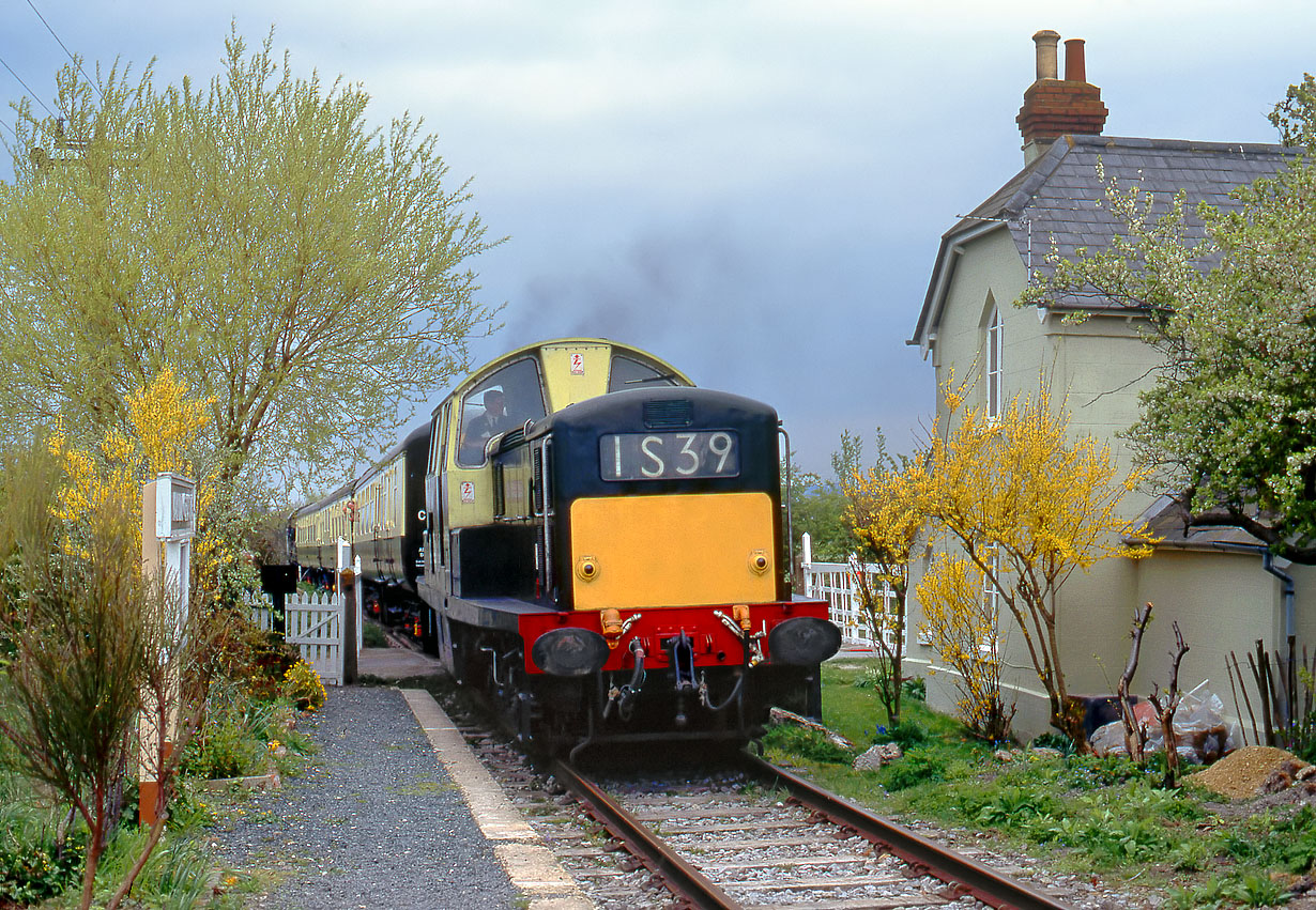 D8568 Wainhill 16 April 1995