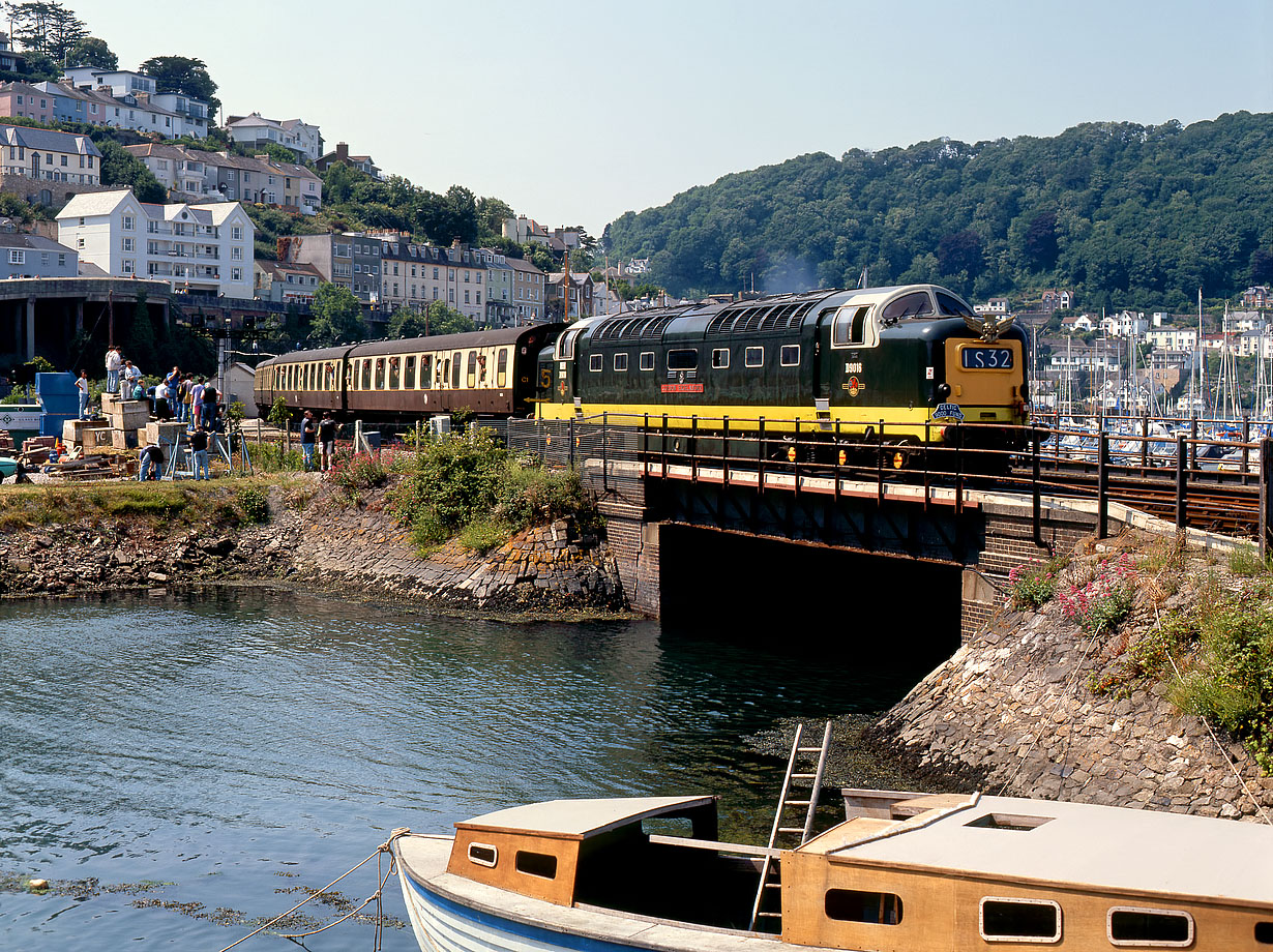 D9016 Kingswear 20 June 1992