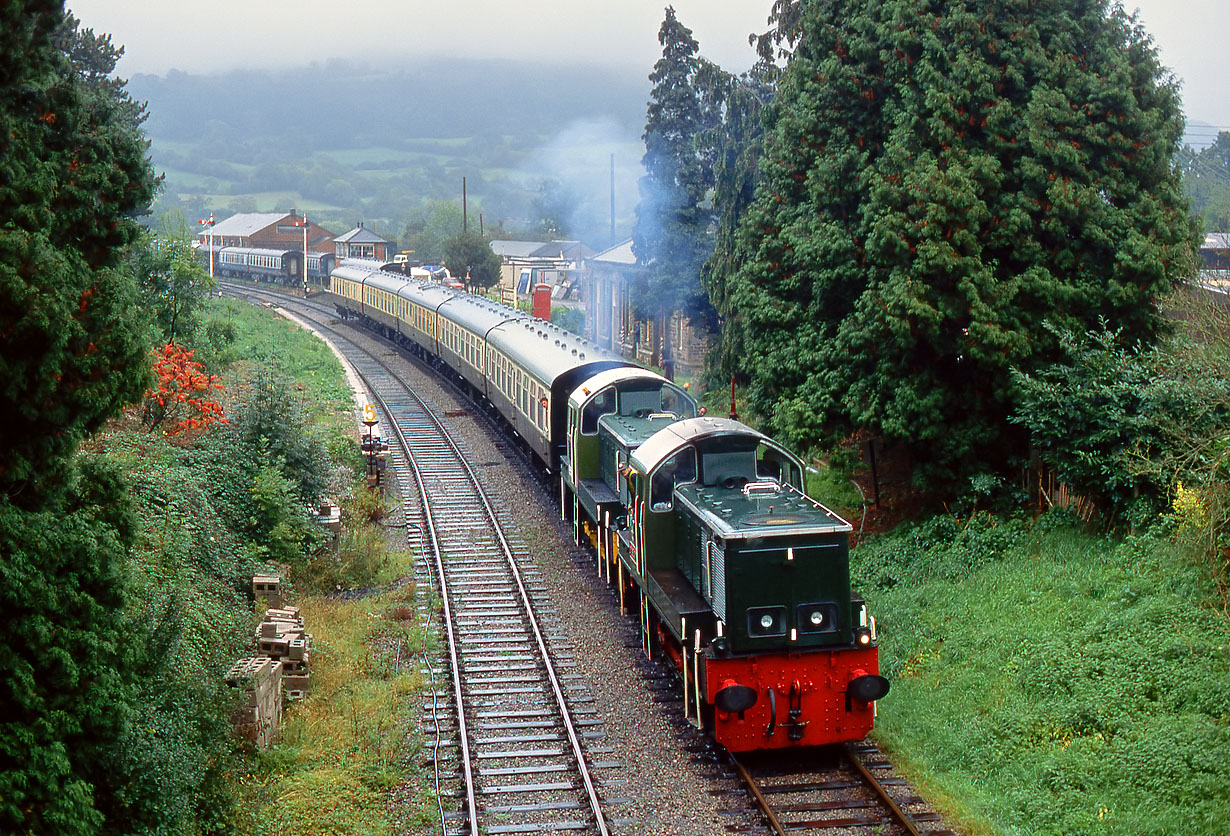 D9539 & 9553 Winchcombe 3 October 1992