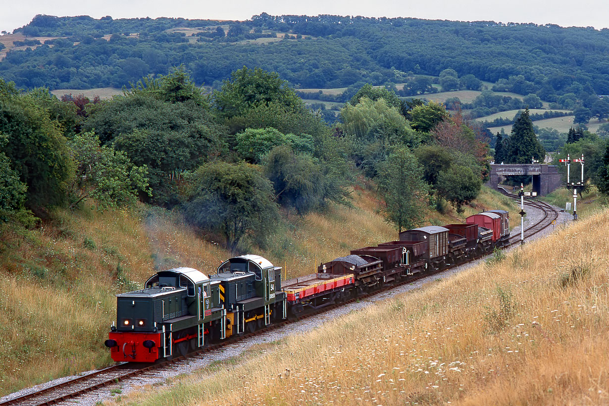 D9539 & D9553 Winchcombe 8 August 1995