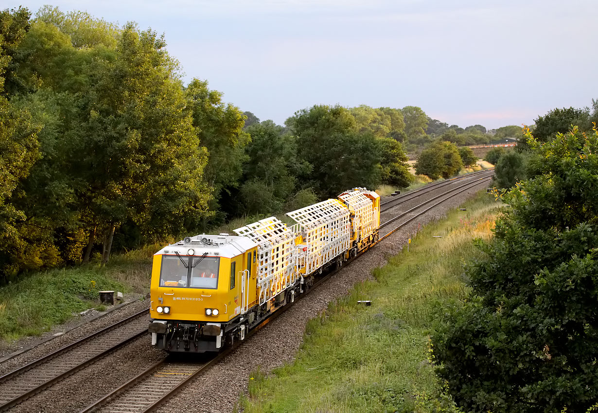 DR76913 & DR76911 Shrivenham (Ashbury Crossing) 2 August 2015