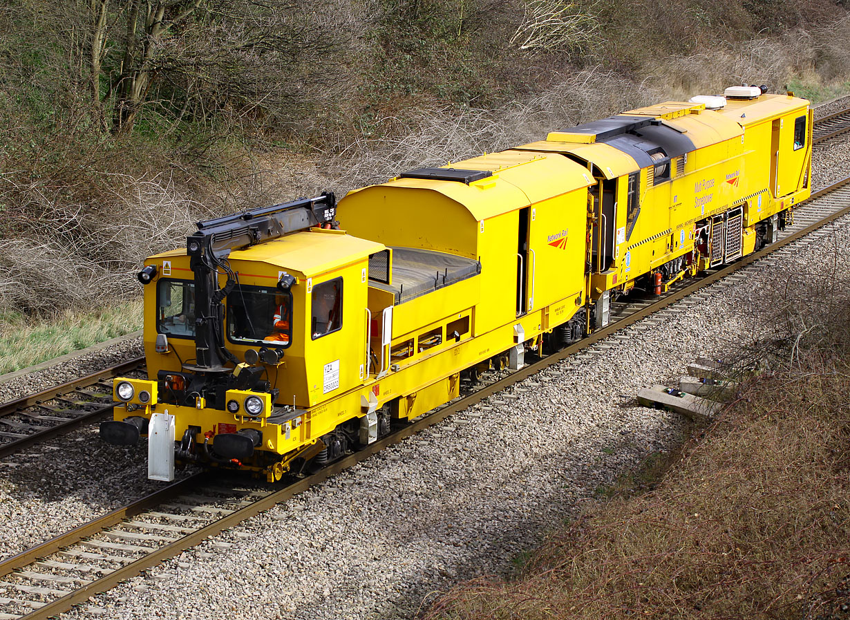 DR80302 Up Hatherley 16 March 2009