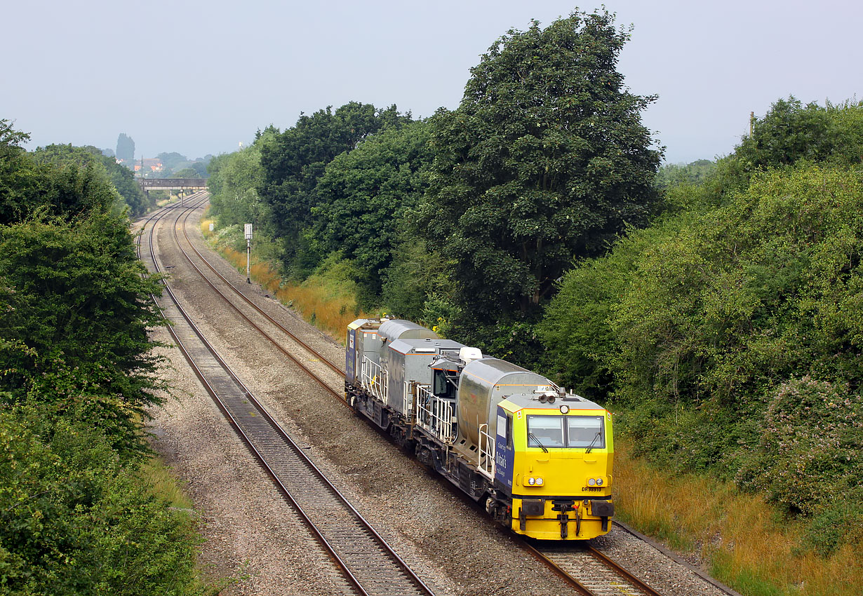 DR98910 & DR98960 Up Hatherley 23 July 2016