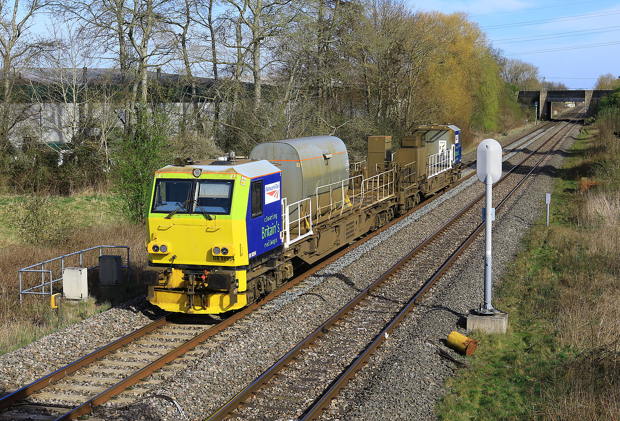 DR98954 & DR98904 Yarnton 29 March 2025
