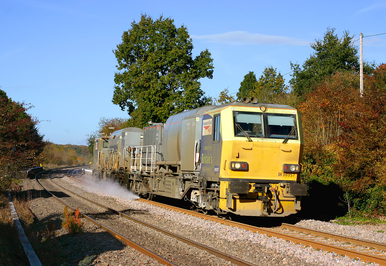 DR98957 & DR98907 Shipton 30 October 2007