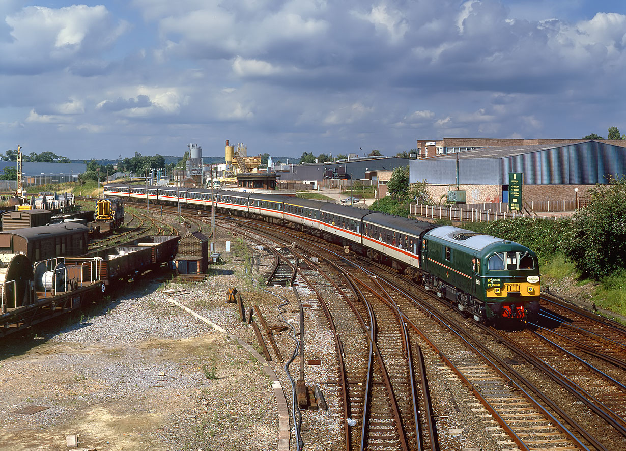 E5001 Horsham 17 July 1993