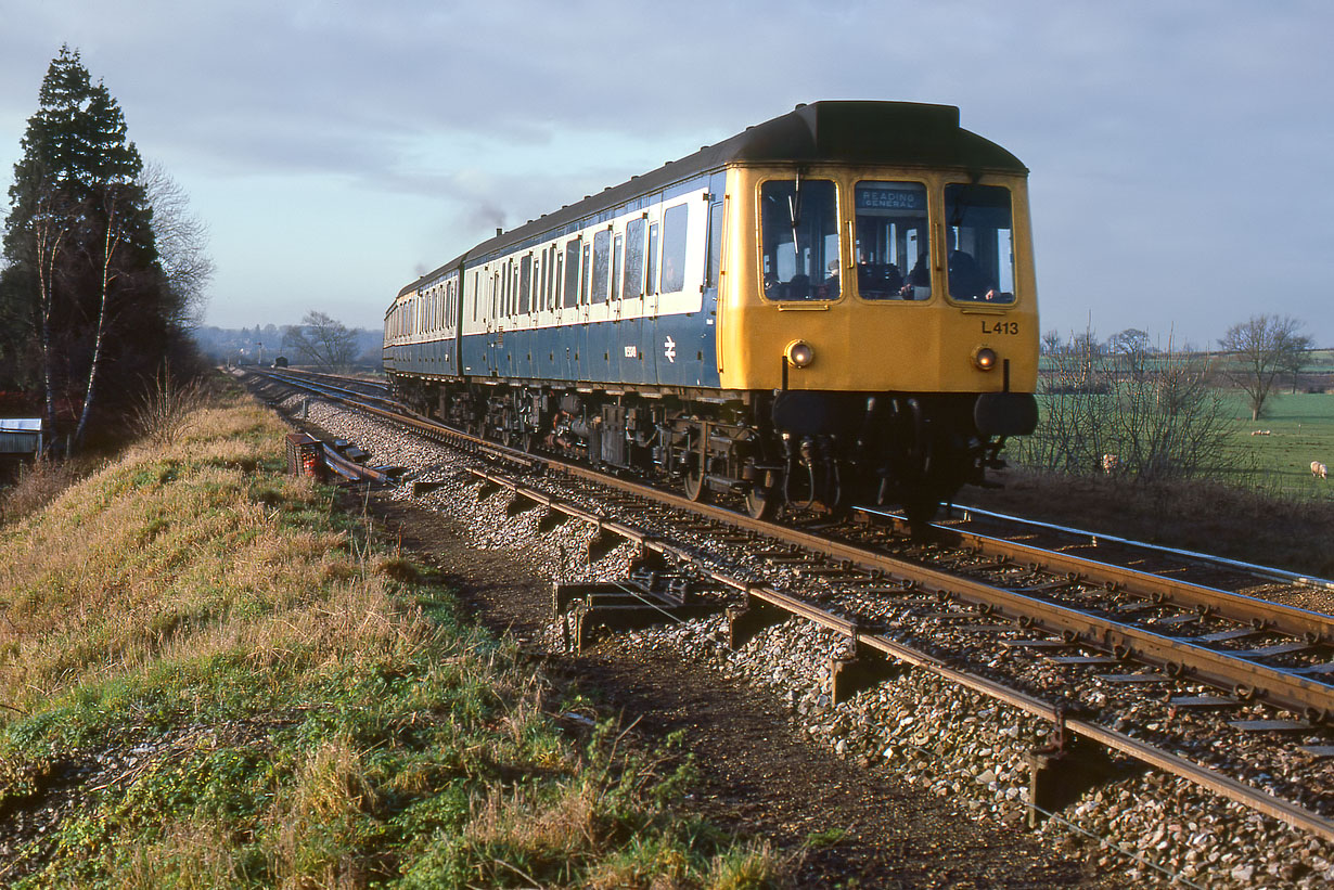 L413 Ascott-under-Wychwood 2 January 1983