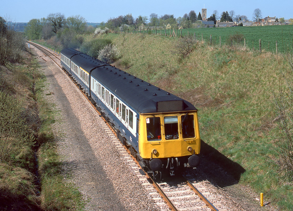 L415 Charlbury (Cornbury Park) 26 April 1984