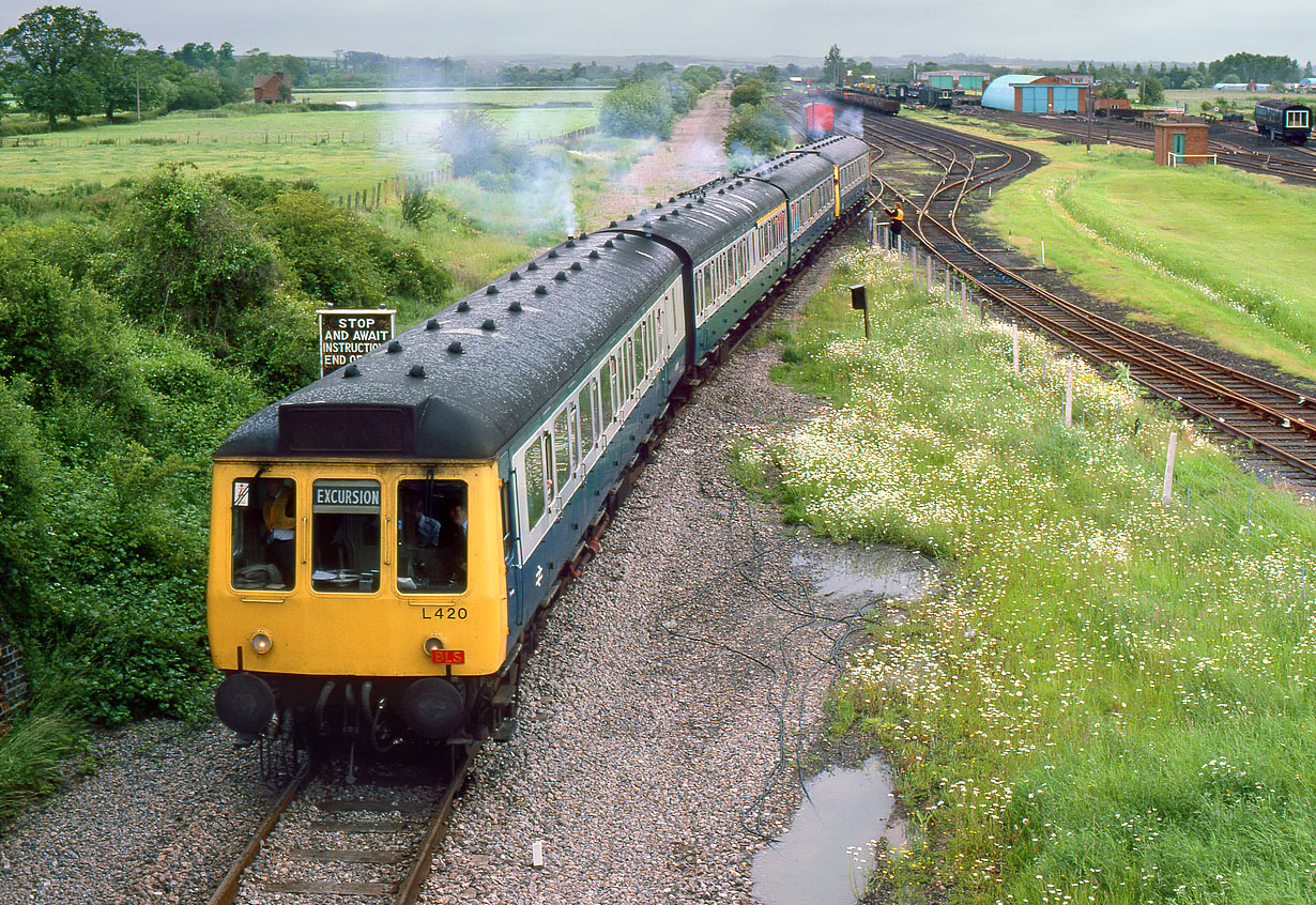 L420 & 55028 Long Marston 22 June 1985