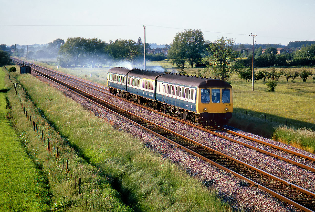 L424 Moreton-in-Marsh (Dunstall Bridge) 18 June 1986