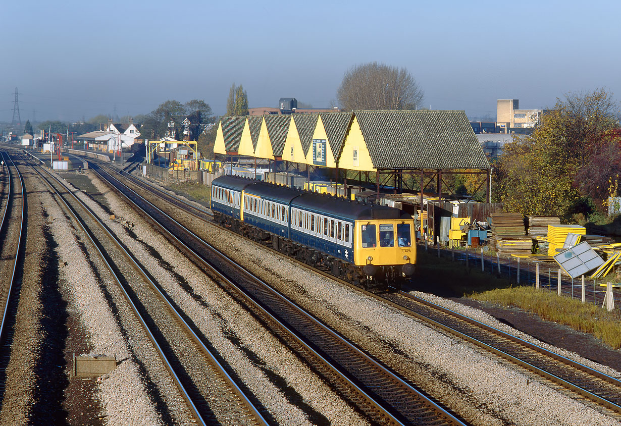 L425 & 55029 West Drayton 6 November 1986