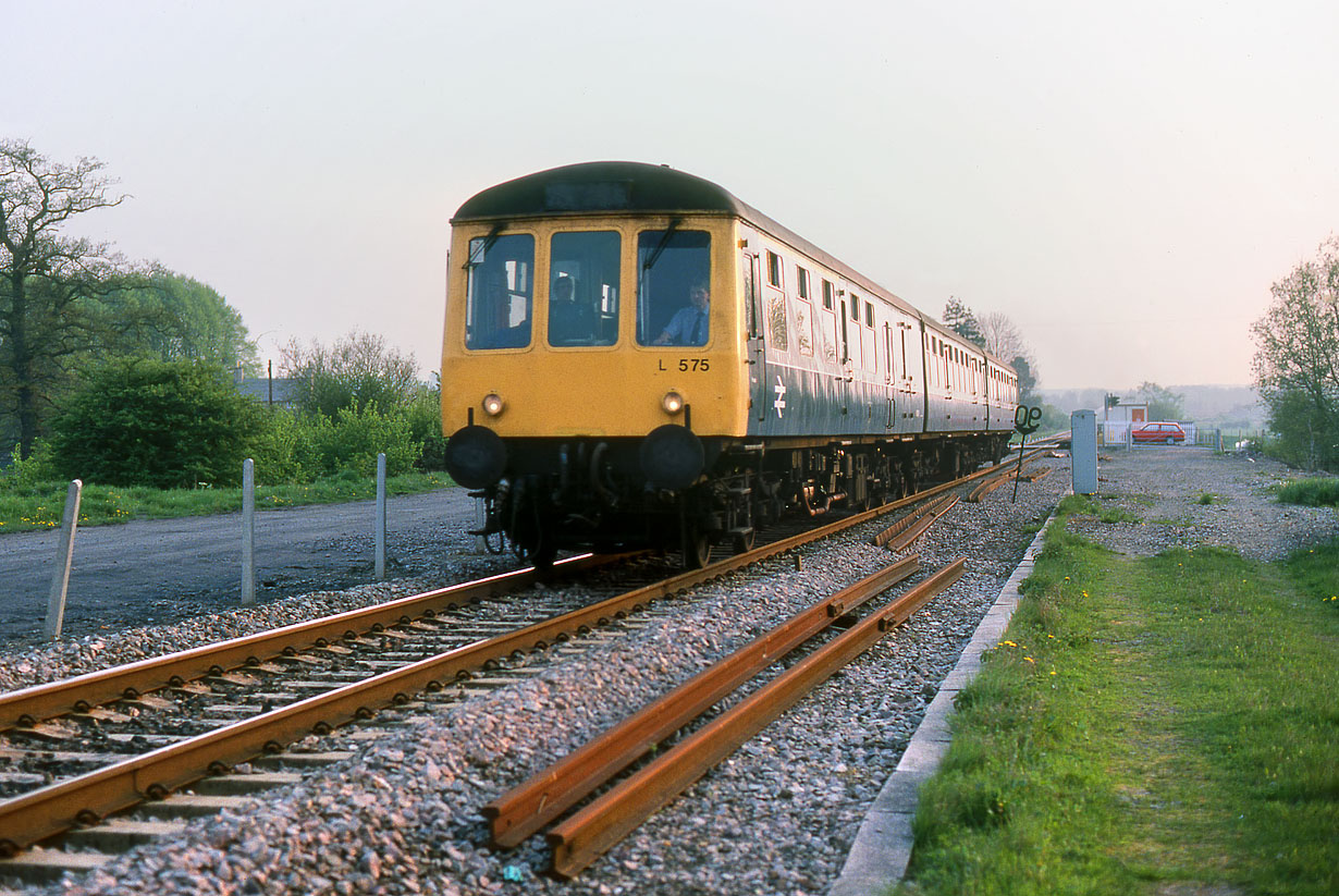 L575 Ascott-under-Wychwood 28 April 1987