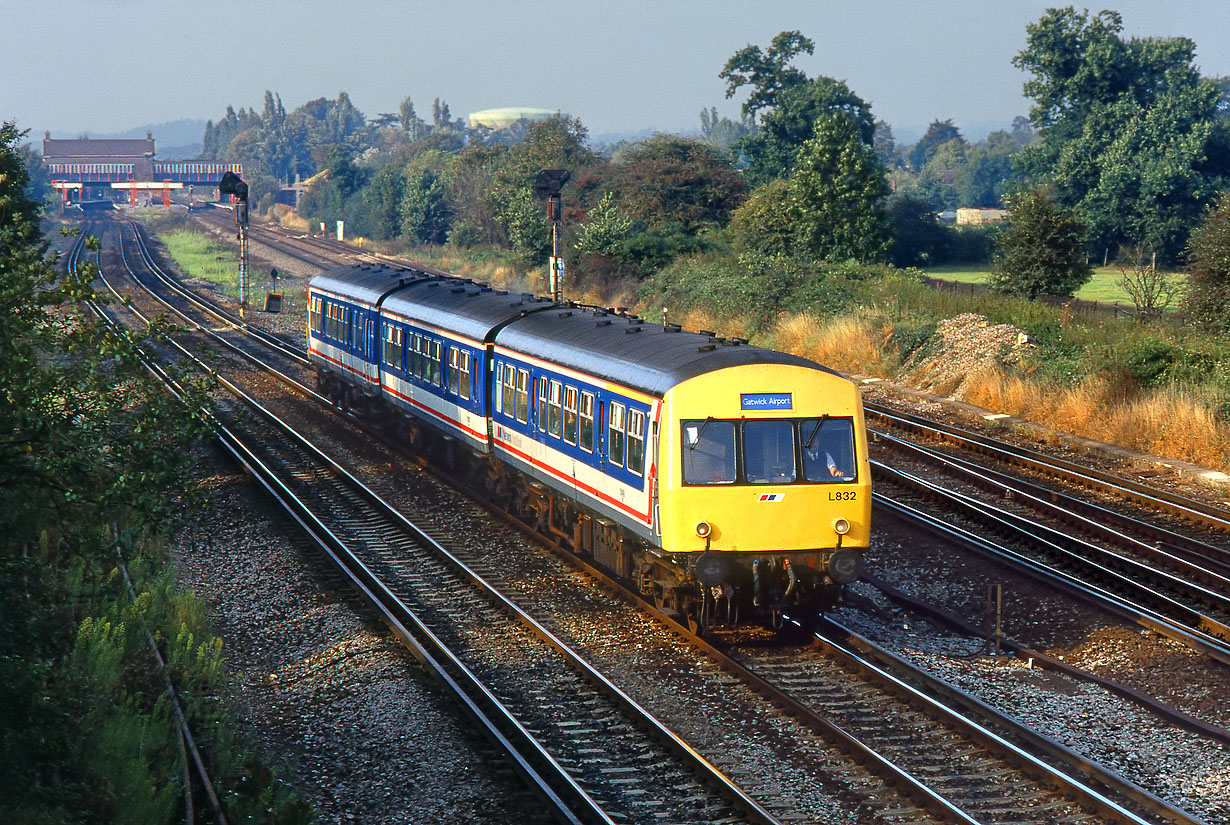 L832 Horley 21 September 1991