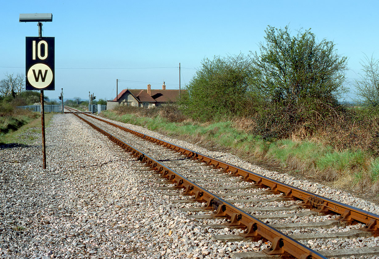 Oddington Level Crossing 26 April 1984