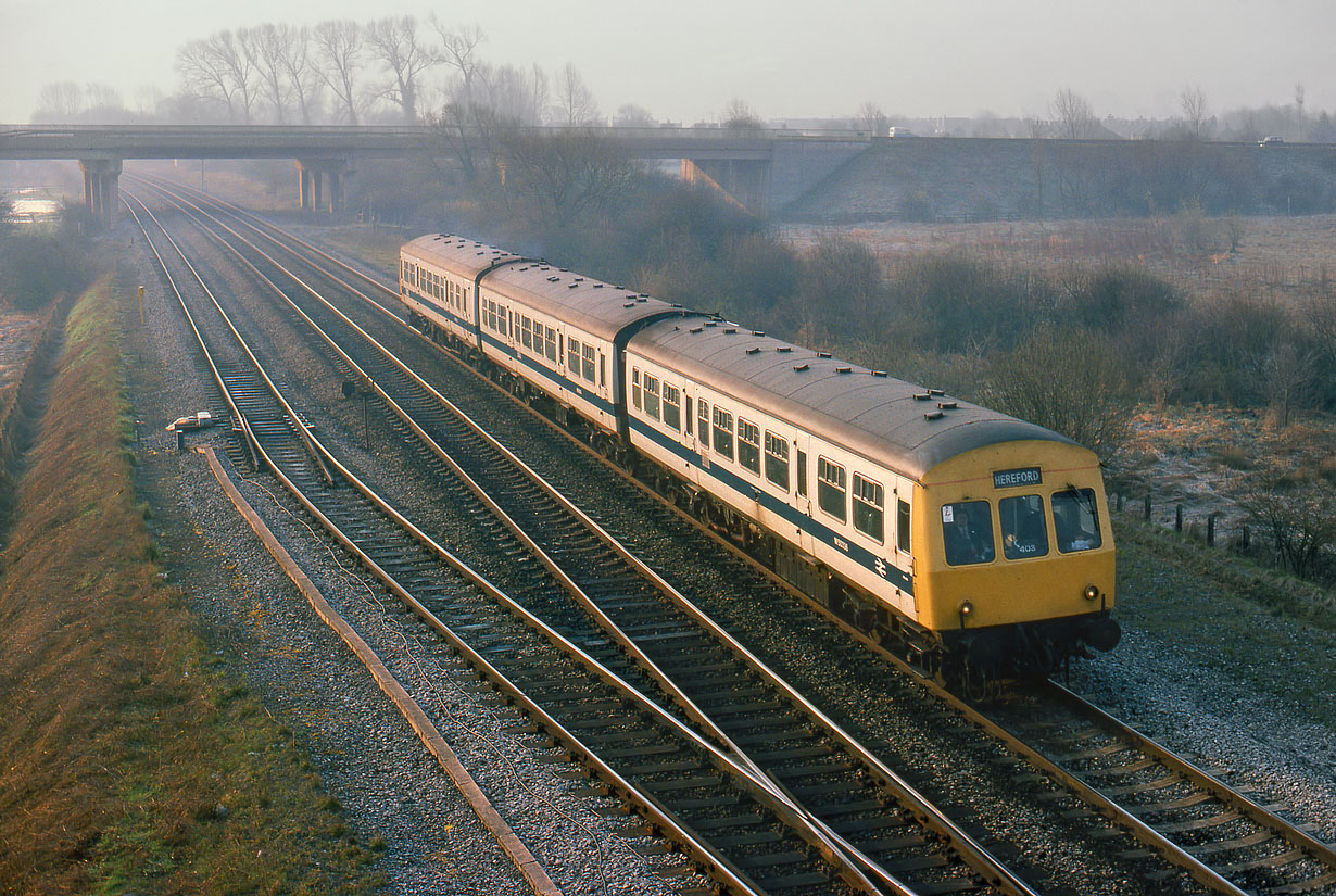 TS403 Wolvercote Junction 27 March 1982