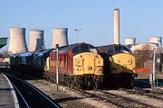 37057 & 37370 Didcot 4 December 1999