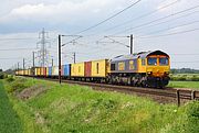 66704 Claypole (Balderton Crossing) 30 May 2012