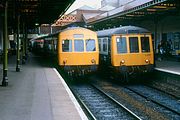 L594 & TS419 Cheltenham 17 November 1982